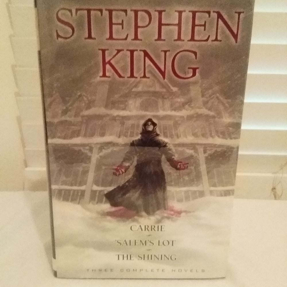 Stephen King: Three Complete Novels: Carrie; Salem